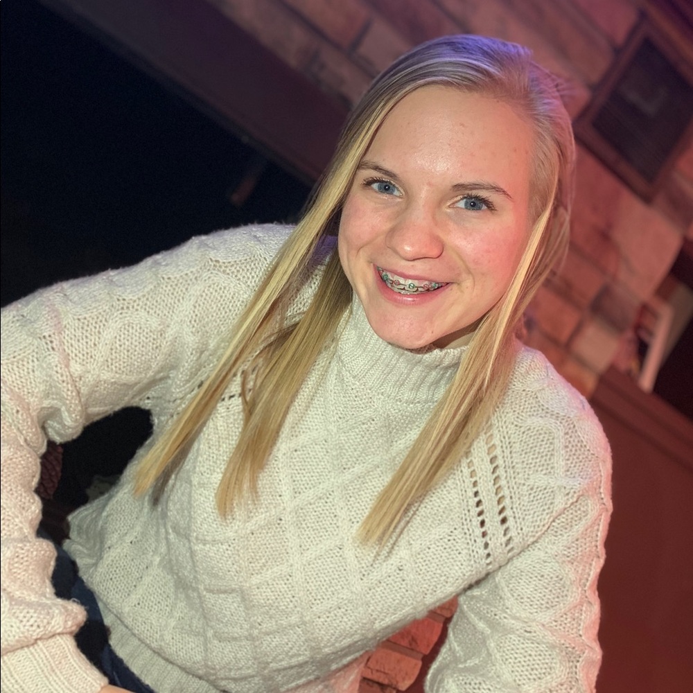 Meet your Posher, Kenzie